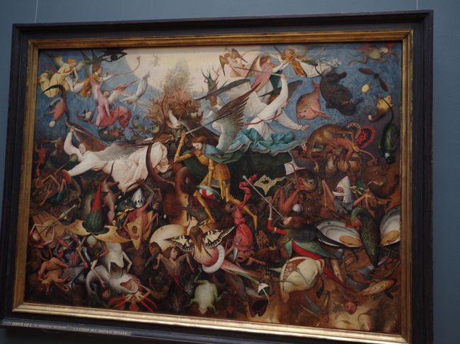 ここで一番、私の中で衝撃的だった絵がこれ。<br />ブリューゲル作の「反逆天使の失墜」