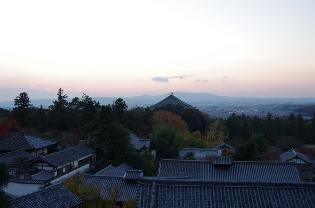 再度、二月堂の舞台へ登りました。。。。<br />が、この日は夕焼けだけは期待はずれ。。。<br />でもオフ会は期待通り。。みなさんの元気をたくさんもらいました。、