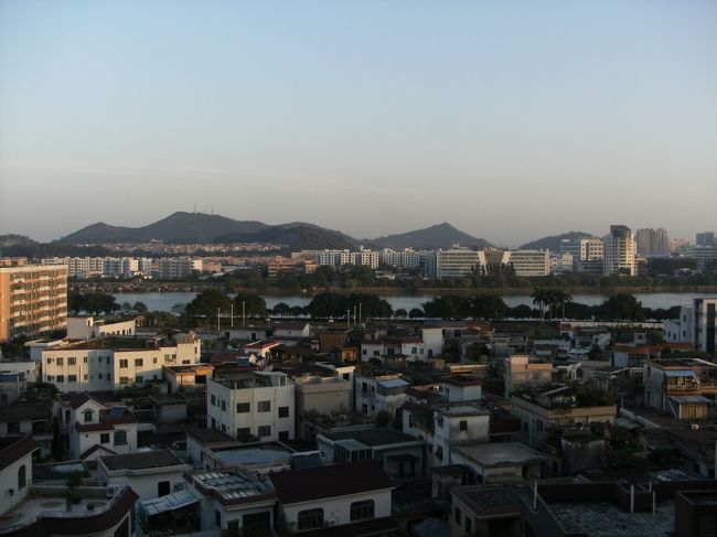 順徳滞在３日目 午前７：１０． 起床<br /><br />おー　いい天気<br /><br />今日は絶好の行楽日和。<br /><br />ただオレの足が持てばの話だが...