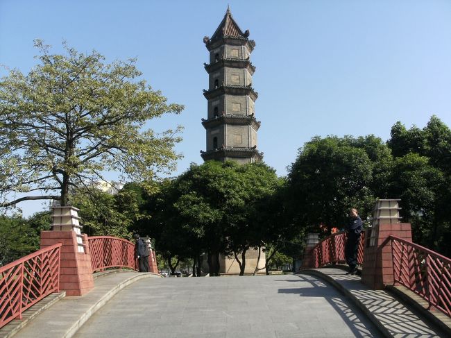 橋と文塔...<br /><br />絵になるぜ