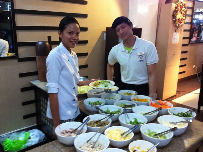 夜は、ビュッフェです。