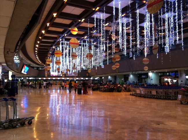 と言うことで、帰宅、マニラ空港です。ボラカイ島とマニラで７日間の旅でした。本当によい思い出をありがとう。フィリピンの人は大変、温かく親切でした。また、必ず来たいです。