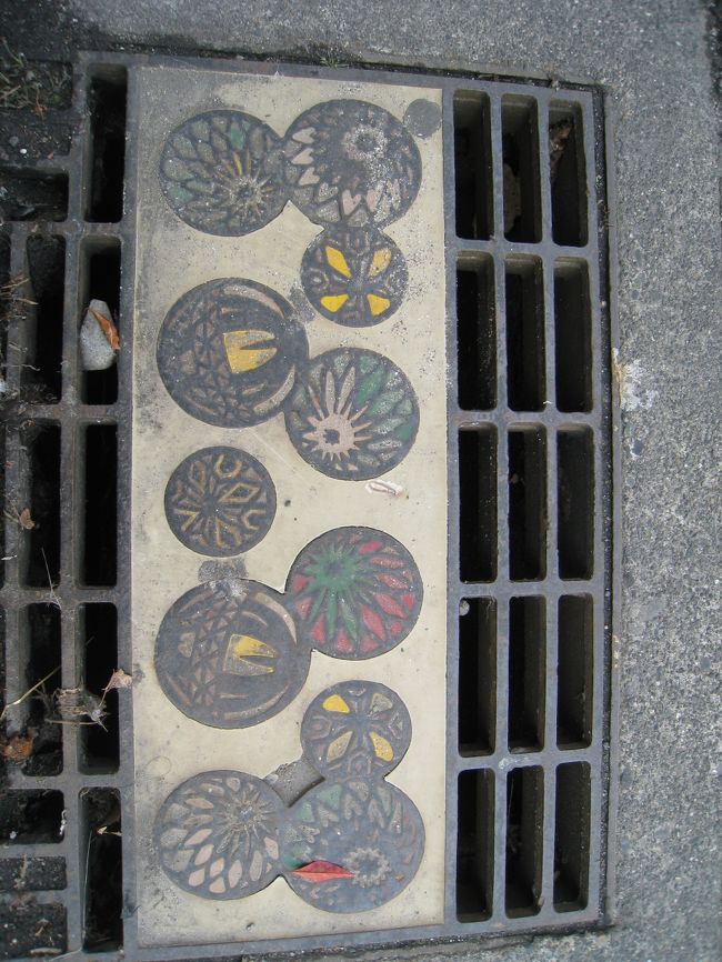 長野県松本市<br /><br />側溝のふた