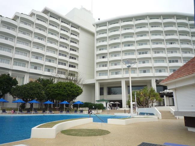 部屋はコンパクトでしたが、結構くつろげました。ただ、旅行に来るとどうしても食べすぎるから、ジムは欲しいところです。