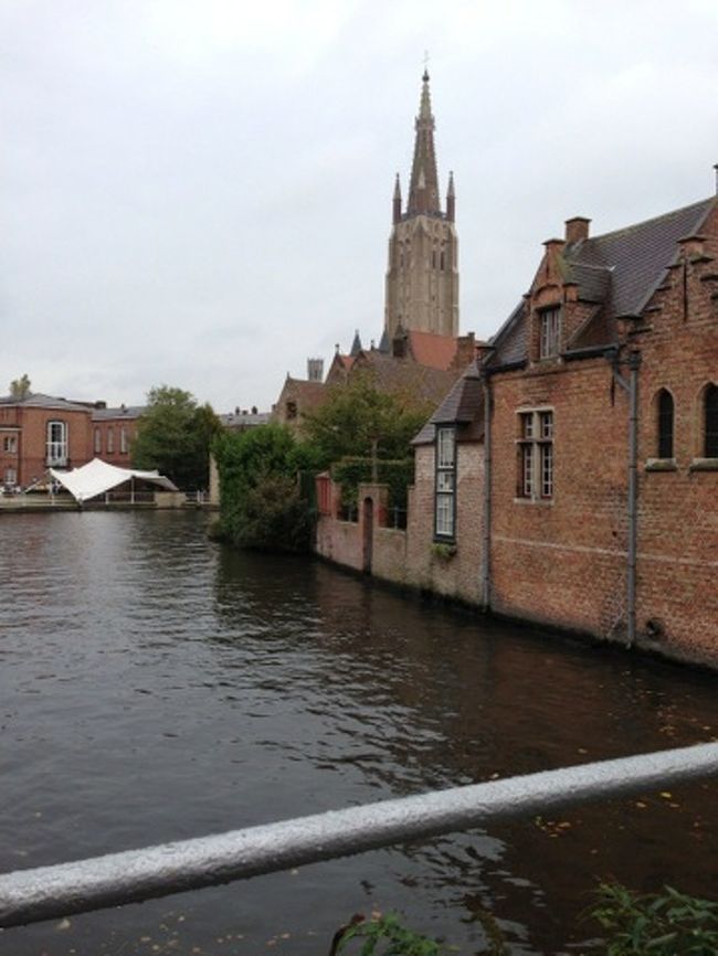 運河の町。なんかわくわくしてきた。早くホテルに荷物置いて町歩きしたい。