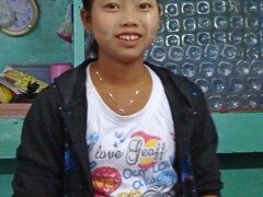 【チャイティーヨ】

　屋台の子