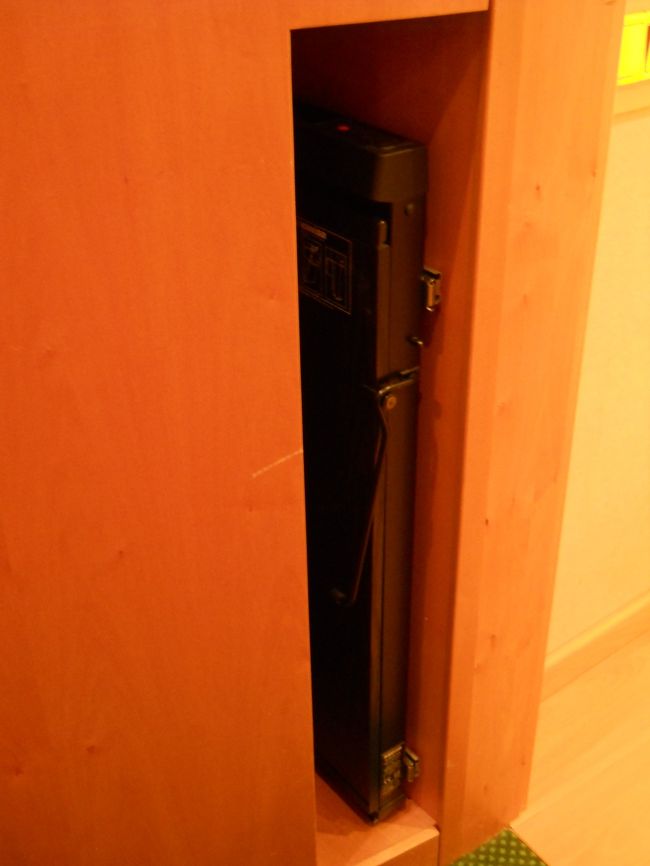 ズボンプレッサー。