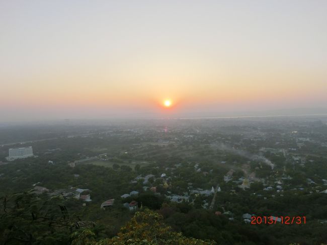 早く沈まないかなぁ...。