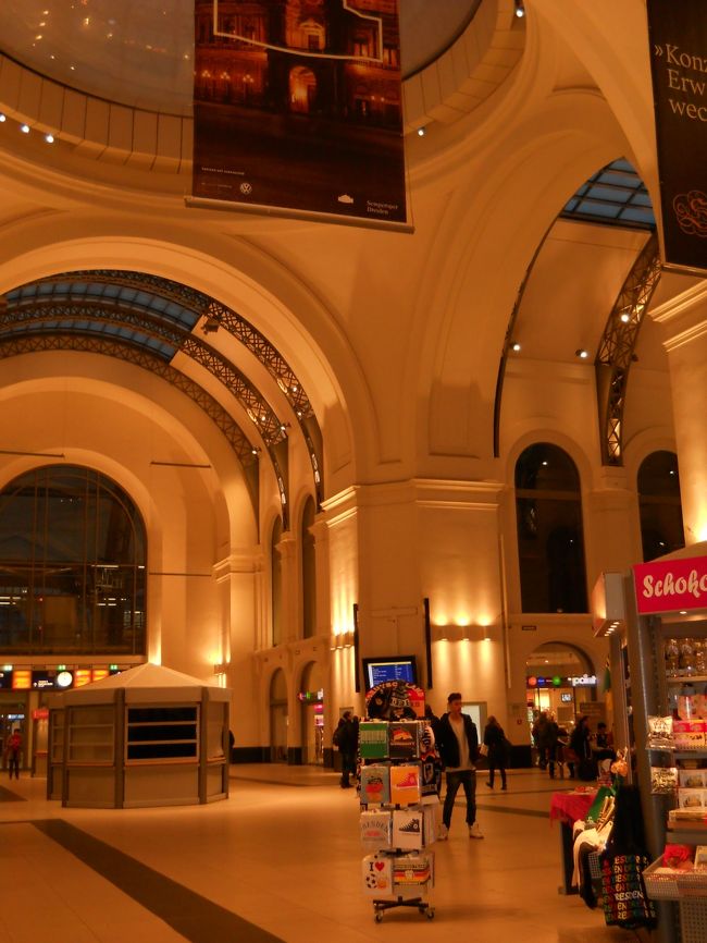 ドレスデン中央駅で水も買う！