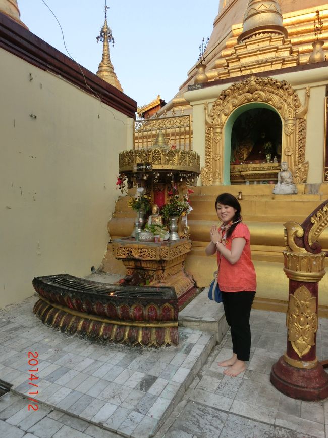 ネズミ様にお祈りするＴ２。