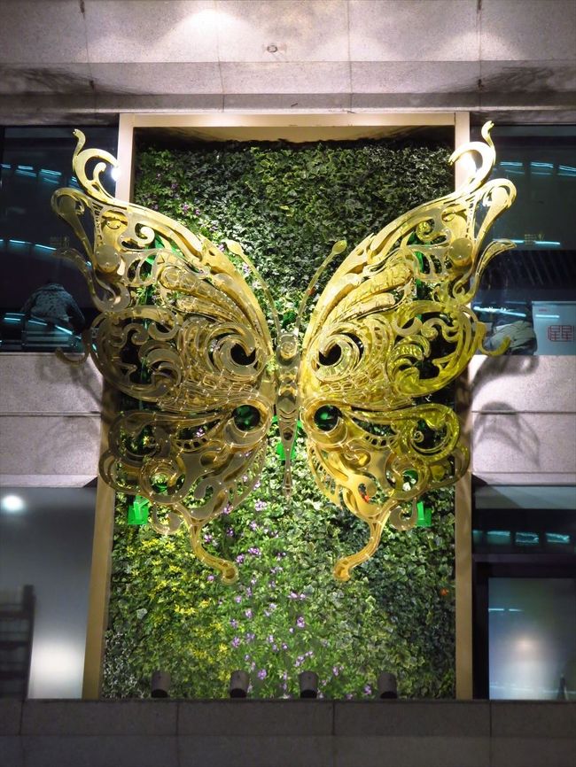 期待していきましたが、意外に質素なクリスマスの飾りつけでした。