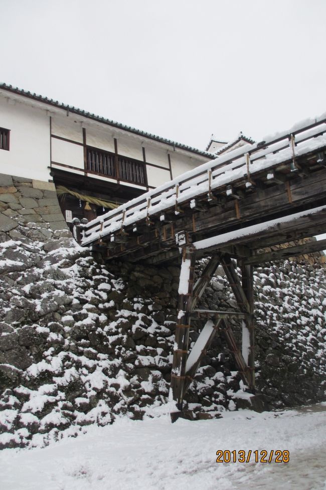 天秤櫓の橋の下ここからの眺めは以前きたときにもとても印象的に覚えている