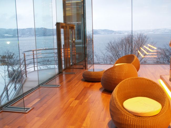 ゆっくりして部屋に向かう。特に観光をするために急ぐことも無く、夏以来の家族旅行。夏着た時にここに泊まりたいと思ったのがことの始まりか？