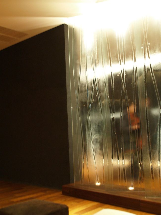 出口までの風除室の廊下。