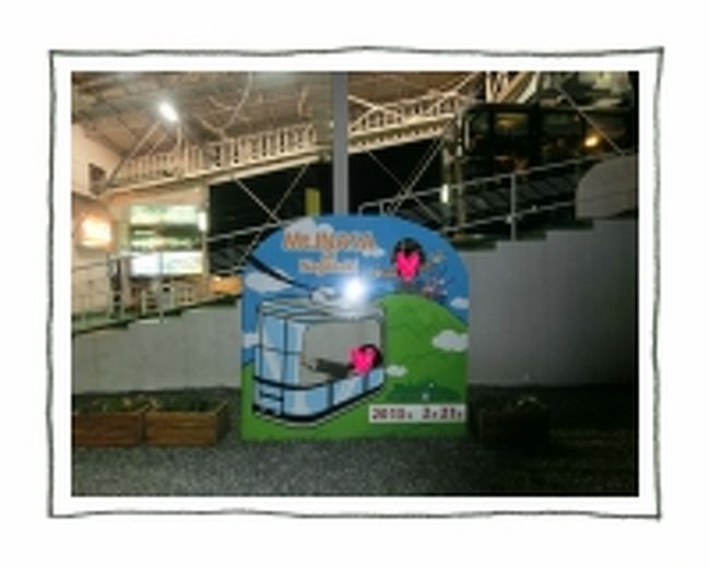 こんなのもあります顔だしパネル♪<br />お調子者の私はもちろん顔出し(笑)<br />そうやって遊んでいると店員さん？が来て写真とってくれました<br />長崎県民やさしーーーーーーーーーーーーーーーーー。<br /><br />さてそろそろホテルに帰ります。<br />昨日寝落ちした私を気づかってくれた友人。<br />お言葉に甘えて先にお風呂入らせて頂きました(T_T)<br />そしてその優しい友人を待たずに、またもや寝落ちする私…<br />で２日目幕を閉じましたとさ(笑)