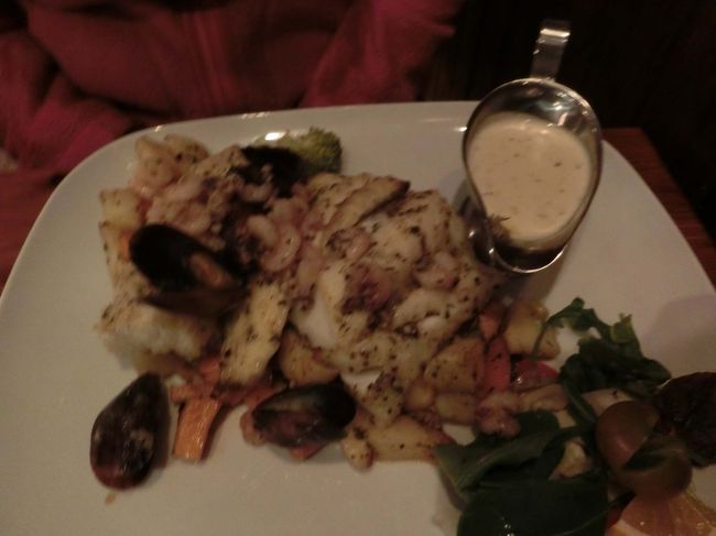 最後は宿泊しているHotel Berg近くのKaffi Duusで海産物尽くしで旅を終了！<br /><br />Kaffi Duus:　http://www.duus.is/<br />Hotel Berg: http://hotelberg.is/