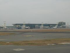 15:30頃、グアヤキルのホセ・ホアキン国際空港に到着。