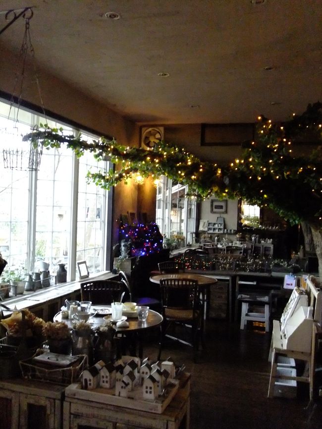 奥もあって　けっこう広い