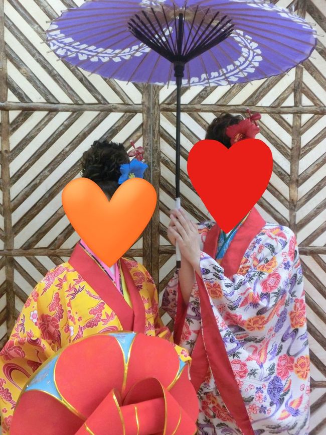 この衣装は琉球のお姫様の衣装だそうです。<br />そのせいか求められるポーズが女の子(ーー;)<br />ま、まずい女とはかけ離れた二人組、、、いけるか？！