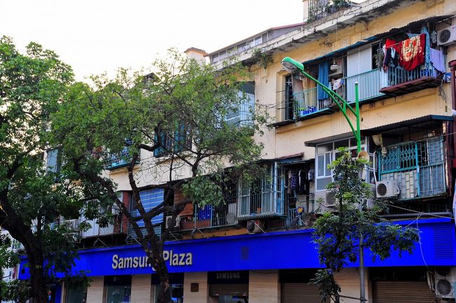 集合住宅。<br />１階は店舗。