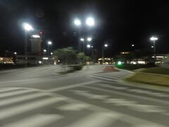 空港内の道路です。

