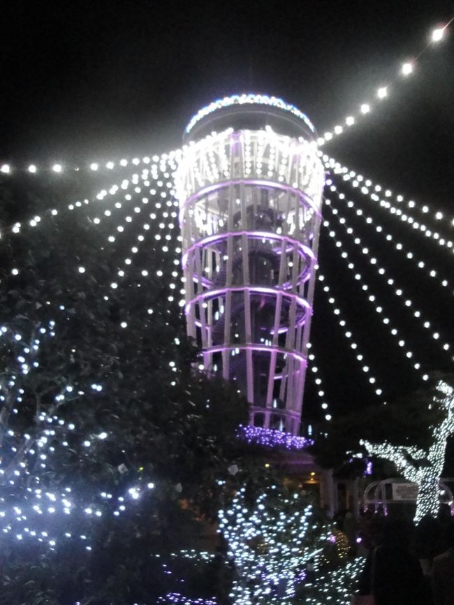 かなり遠くからも煌くSea Candleが見えます