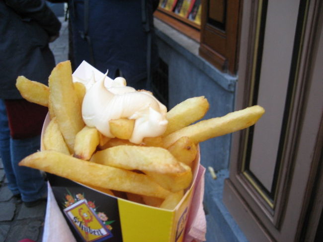 私もどーにか購入<br /><br />本を読むとマヨネーズが定番ってなってたからマヨネーズにしたけどケチャップの人が多かったなぁー