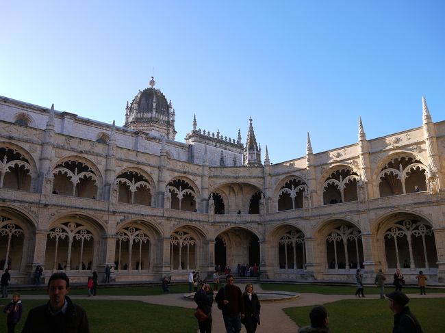 中庭と回廊が本当に絵になる。