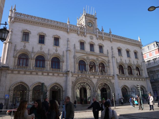 そしてこちらからロシオ駅。