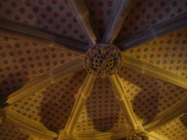 アーチ形の天井には天測儀の飾りが見える<br />大航海時代の記憶を留める天測儀は海の国ポルトガルの心を呼び覚ます。
