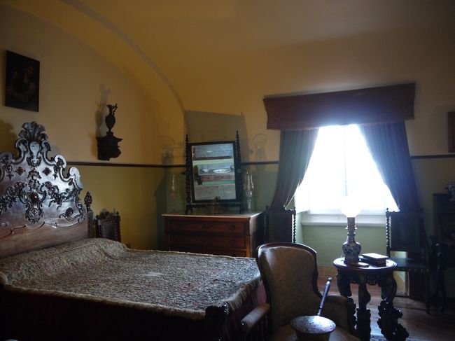 次はこちら。<br />誰の部屋かわからない…。<br /><br />フラッシュは禁止だけど写真ＯＫなのはうれしい限り。