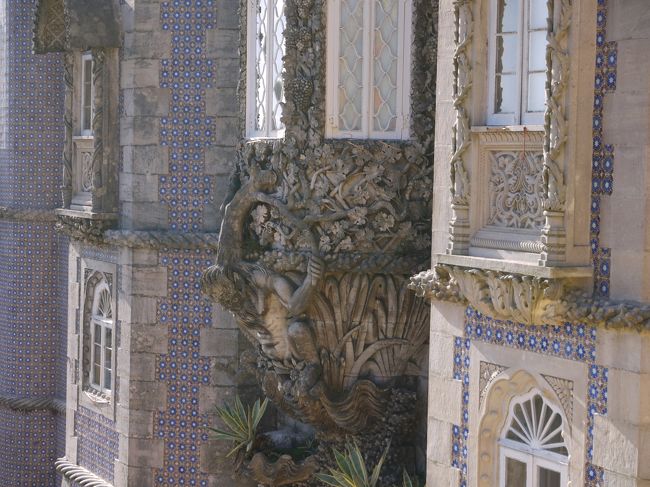 トリトンの門も見える。<br /><br />さてでは中に戻りましょ。