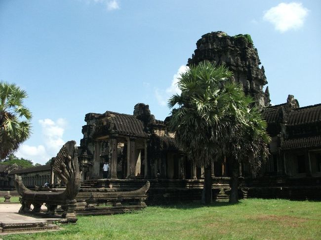 アンコール・ワット：西参道テラス
