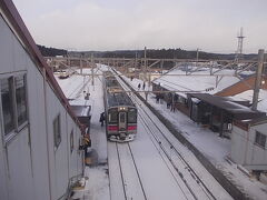 海峡を渡って蟹田駅に到着。ここからまた普通列車の旅となります。