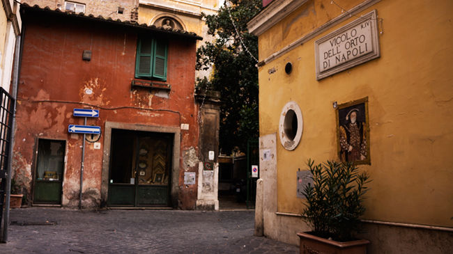 ローマっぽい裏通り。