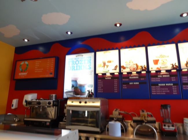 すっごく寒いのにアイスを食べる私たち。<br />気温はたしか6度くらいでした・・。