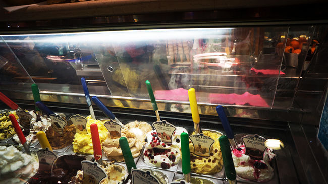 ジェラートを食べて<br />少し冷静さを取り戻します。