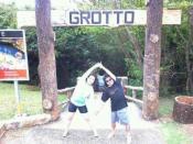 念願のグロット!!冬なので波がワシャワシャゆうてました(汗)