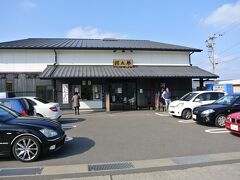 12:50　呼子に到着


河太郎でイカの活き造りをいただきました。
土曜日のピークタイムでしたが、待ち時間5分程で入店することができました。