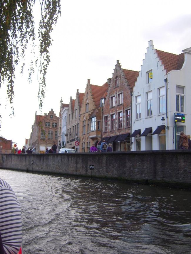 所々聞き取れる英語で…10数世紀に建てられた建築のお話があったがさっぱりわからない。