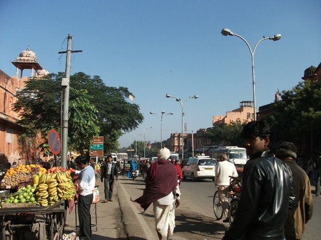 Siredyodhi Bazaar通り