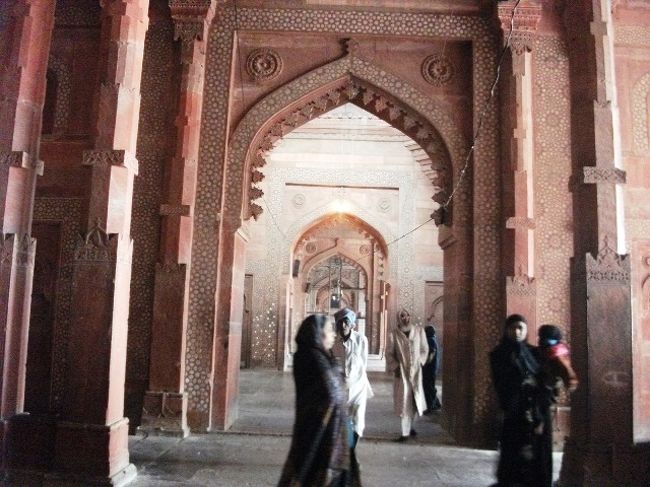 ジャマー・マスジット<br />内側の様子