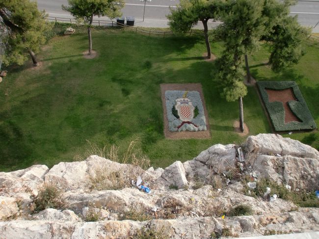 バルコニーの下を見ると