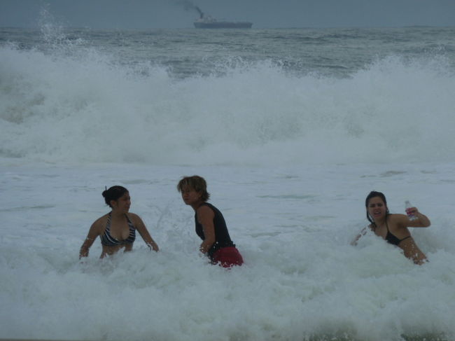 あれれ<br />洋服のまま<br />入って・・・