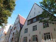 ライ通りの三人兄弟。