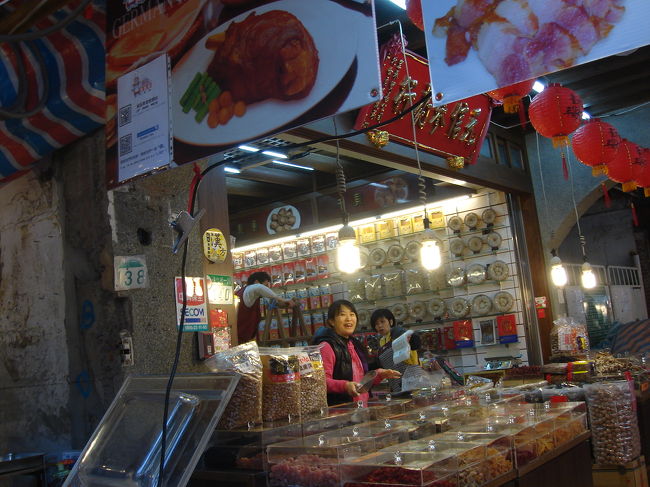 試食しながら歩き回るのも、楽しいですよ☆