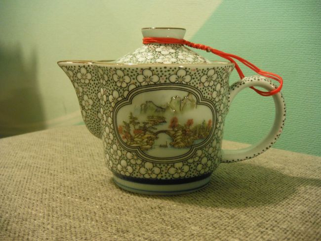 これも林華泰茶行で購入した茶器☆<br /><br />値段が手頃だったので嫁が購入。