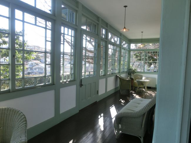 ２階にあるサンルーム<br />ベランダつきです