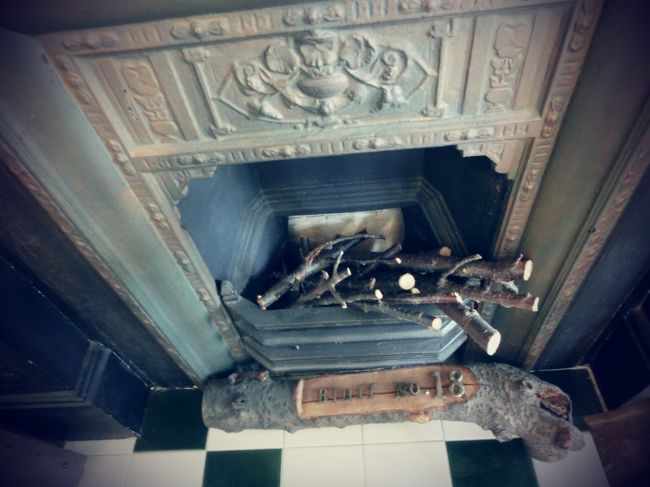 木の上にブラフ１８番館と英語でかいてありました。<br />オシャレ\(^o^)／