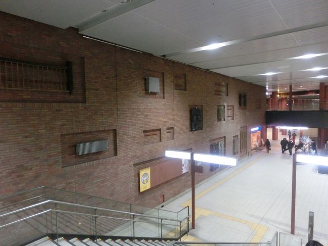 お腹もちゃぷちゃぷになったので、みなとみらい線「元町中華街駅」から「馬車道」駅へ。時間は３分。めっちゃ近い！